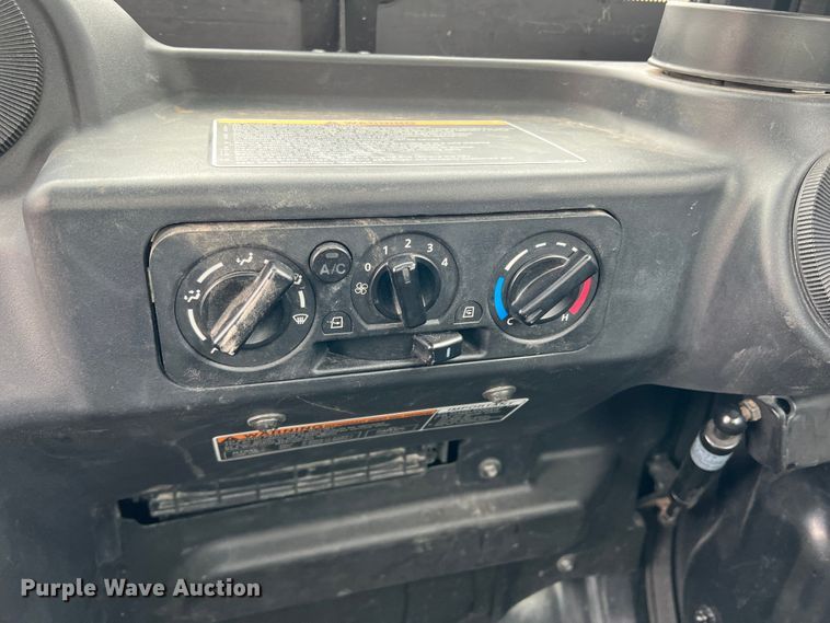 image for item DQ5776 2018 Kubota RTV-X1100C  utility vehicle