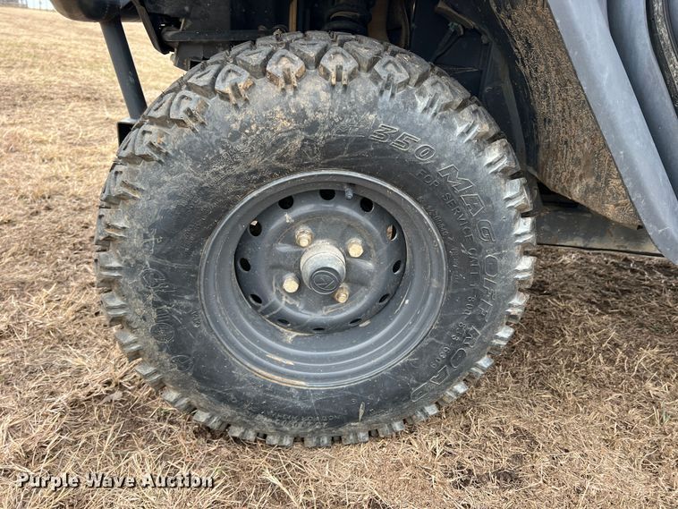 image for item DQ5777 2015 Kubota RTV-X1100C  utility vehicle