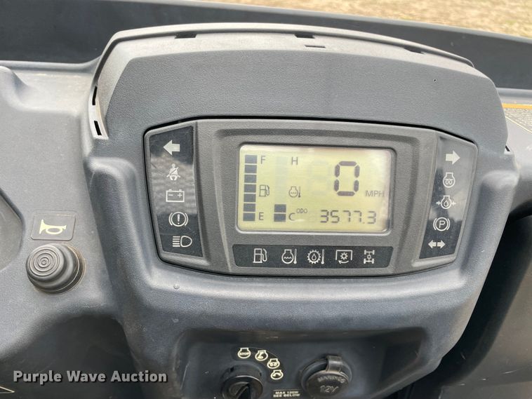 image for item DQ5778 2017 Kubota RTV-X900  utility vehicle