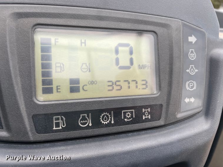 image for item DQ5778 2017 Kubota RTV-X900  utility vehicle