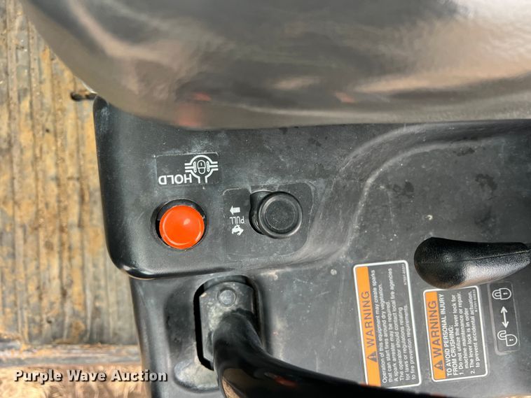 image for item DQ5779 2020 Kubota RTV-X1100C  utility vehicle