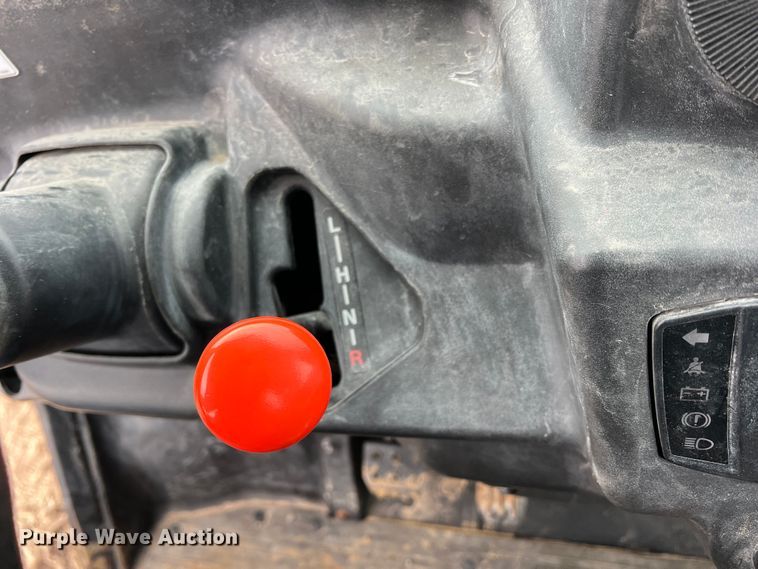 image for item DQ5779 2020 Kubota RTV-X1100C  utility vehicle