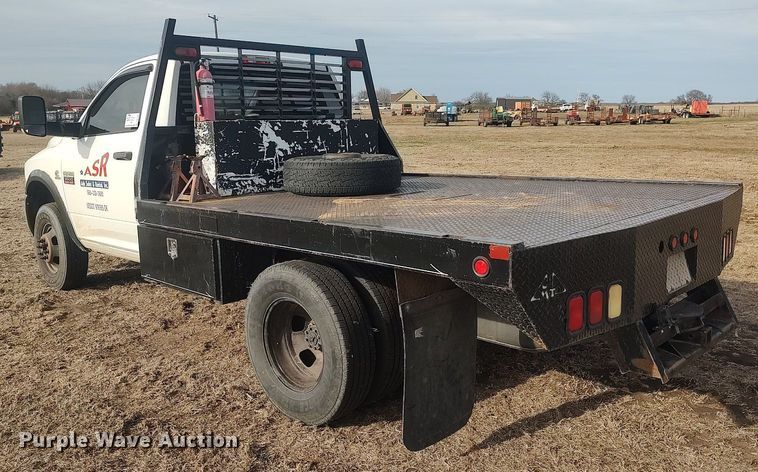 image for item DQ5780 2011 Dodge Ram 3500HD  flatbed pickup truck