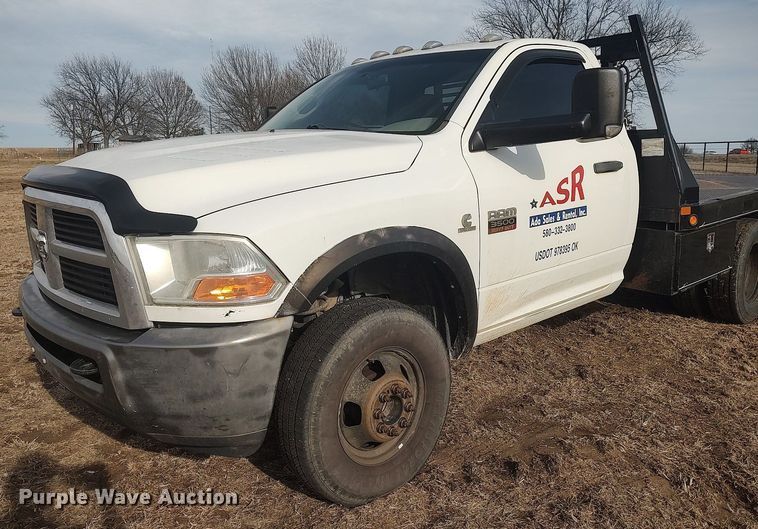 image for item DQ5780 2011 Dodge Ram 3500HD  flatbed pickup truck