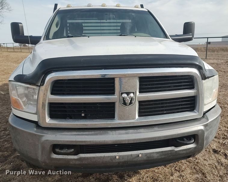 image for item DQ5780 2011 Dodge Ram 3500HD  flatbed pickup truck