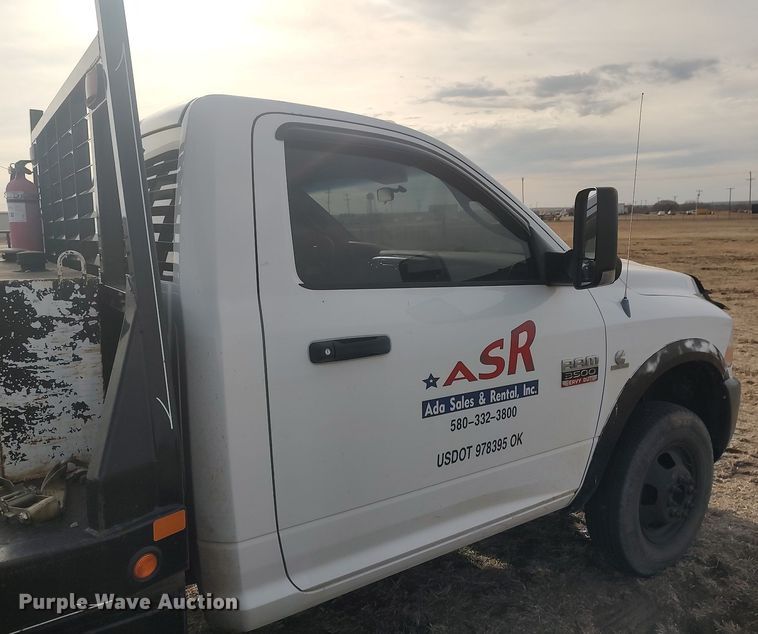 image for item DQ5780 2011 Dodge Ram 3500HD  flatbed pickup truck
