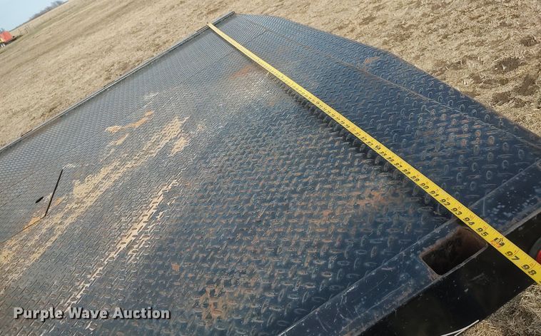 image for item DQ5780 2011 Dodge Ram 3500HD  flatbed pickup truck