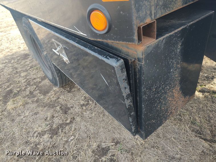 image for item DQ5780 2011 Dodge Ram 3500HD  flatbed pickup truck