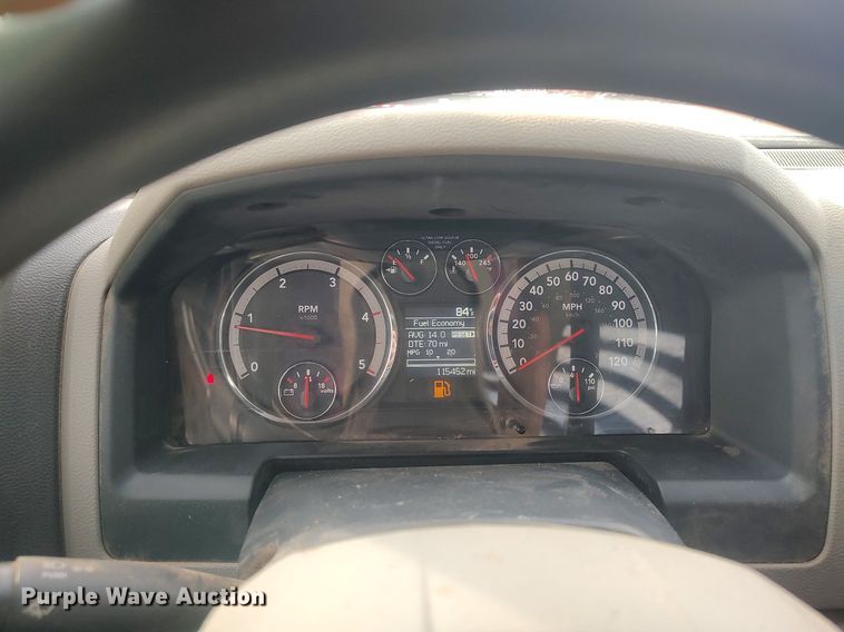 image for item DQ5780 2011 Dodge Ram 3500HD  flatbed pickup truck