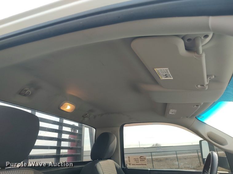 image for item DQ5780 2011 Dodge Ram 3500HD  flatbed pickup truck