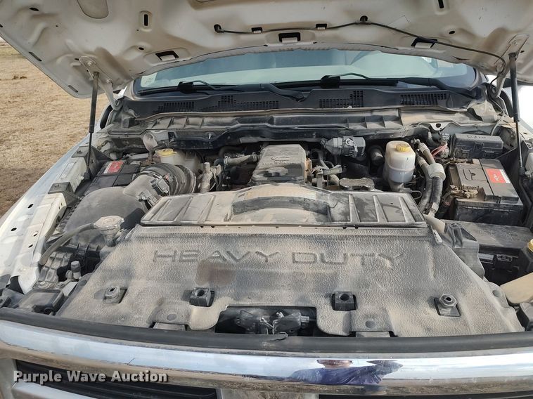 image for item DQ5780 2011 Dodge Ram 3500HD  flatbed pickup truck