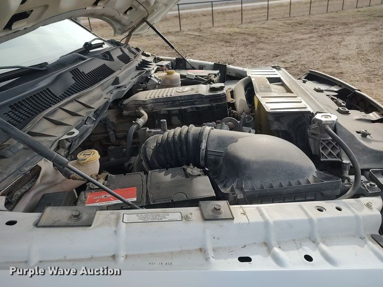 image for item DQ5780 2011 Dodge Ram 3500HD  flatbed pickup truck