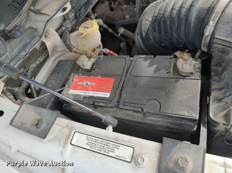 image for item DQ5780 2011 Dodge Ram 3500HD  flatbed pickup truck