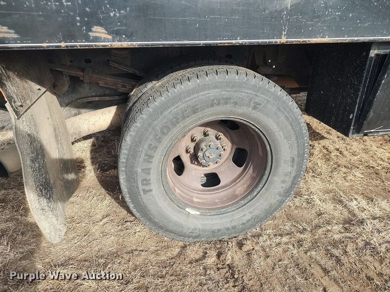 image for item DQ5780 2011 Dodge Ram 3500HD  flatbed pickup truck