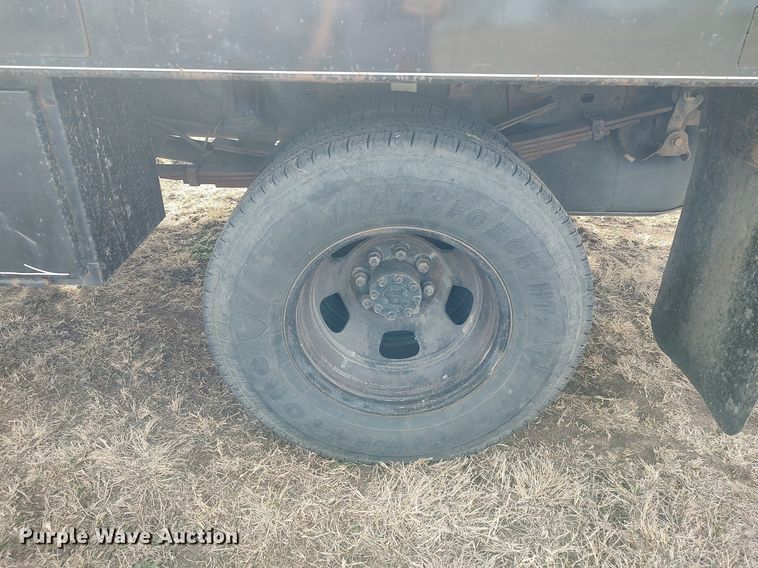 image for item DQ5780 2011 Dodge Ram 3500HD  flatbed pickup truck