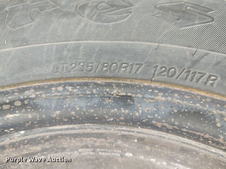 image for item DQ5780 2011 Dodge Ram 3500HD  flatbed pickup truck