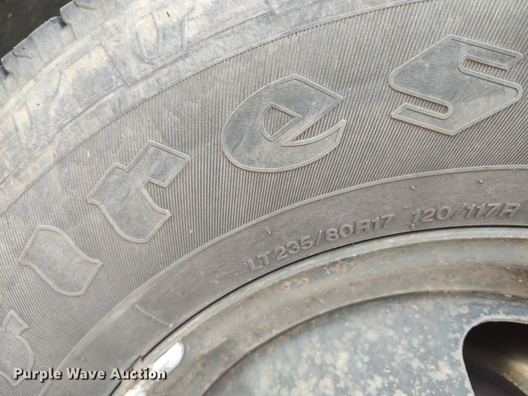 image for item DQ5780 2011 Dodge Ram 3500HD  flatbed pickup truck