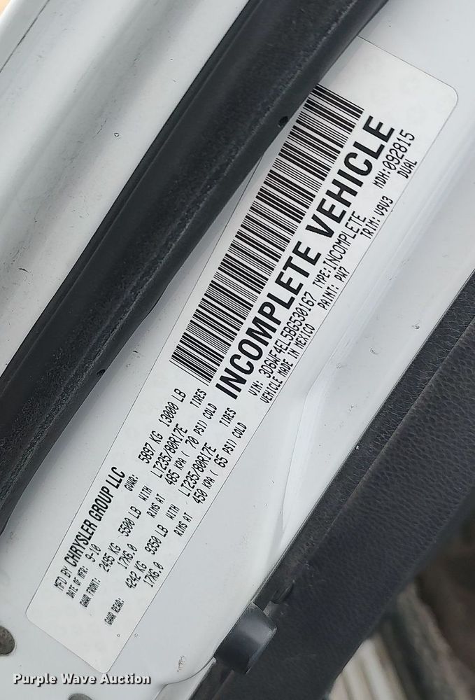 image for item DQ5780 2011 Dodge Ram 3500HD  flatbed pickup truck