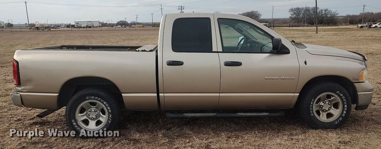 image for item DQ5781 2003 Dodge Ram 1500  Quad Cab pickup truck