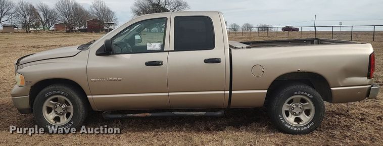image for item DQ5781 2003 Dodge Ram 1500  Quad Cab pickup truck