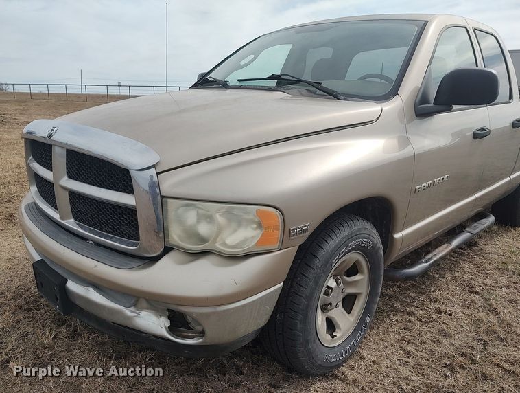 image for item DQ5781 2003 Dodge Ram 1500  Quad Cab pickup truck