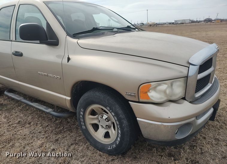 image for item DQ5781 2003 Dodge Ram 1500  Quad Cab pickup truck