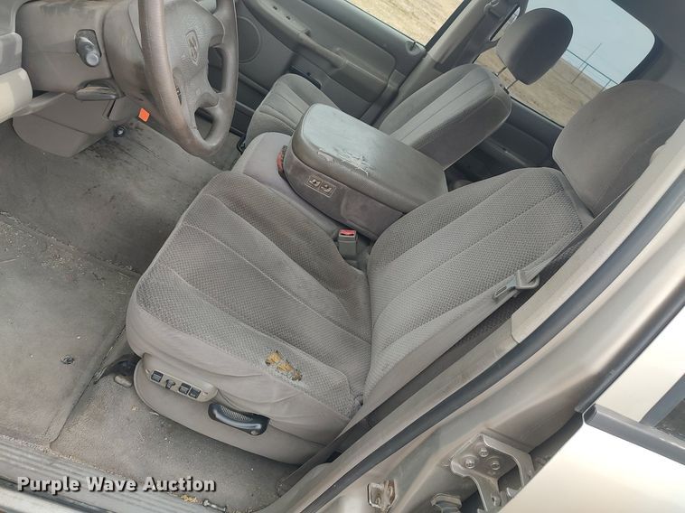 image for item DQ5781 2003 Dodge Ram 1500  Quad Cab pickup truck