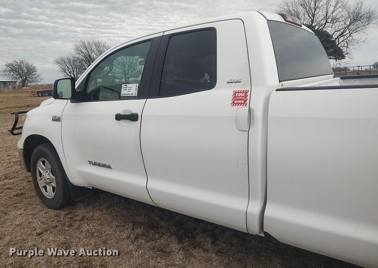 image for item DQ5782 2007 Toyota Tundra  Double Cab pickup truck