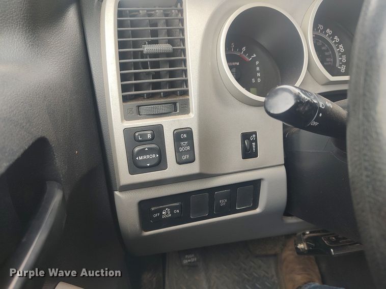 image for item DQ5782 2007 Toyota Tundra  Double Cab pickup truck