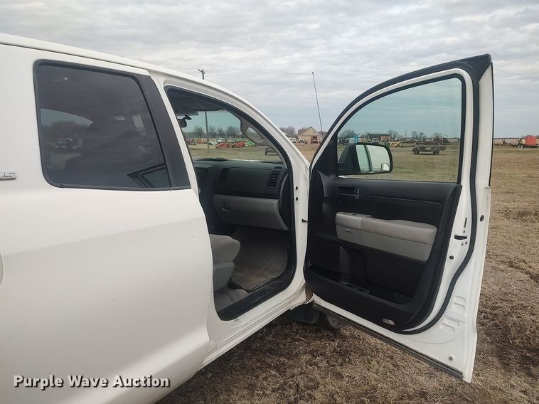 image for item DQ5782 2007 Toyota Tundra  Double Cab pickup truck