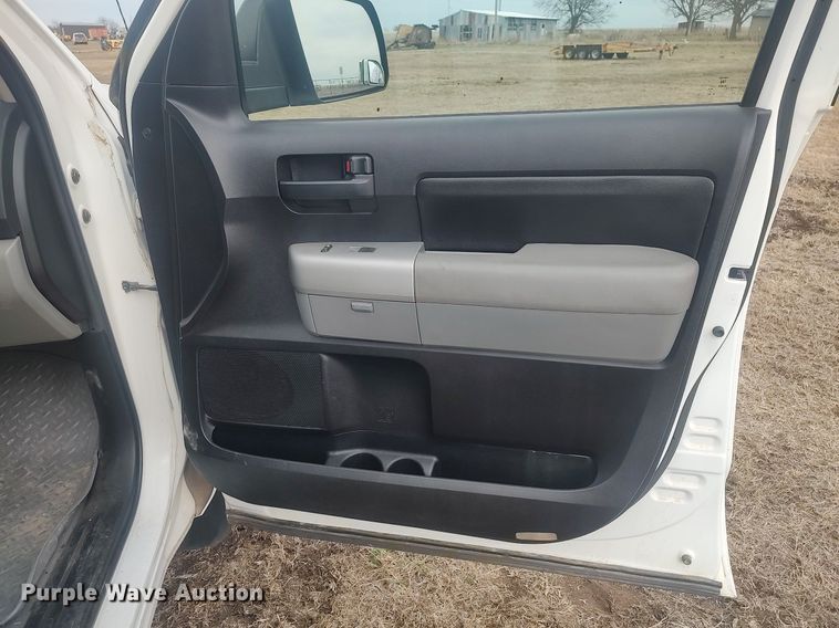 image for item DQ5782 2007 Toyota Tundra  Double Cab pickup truck