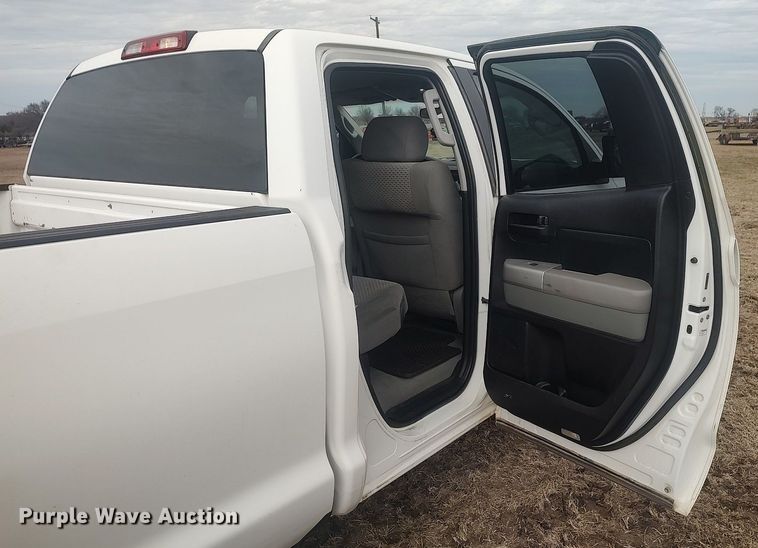 image for item DQ5782 2007 Toyota Tundra  Double Cab pickup truck