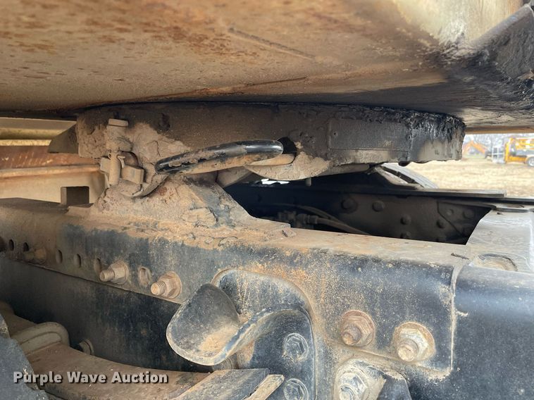 image for item DQ5783 1995 Freightliner FL70  semi truck