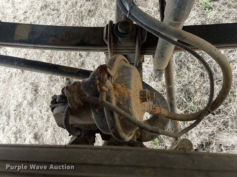 image for item DQ5783 1995 Freightliner FL70  semi truck