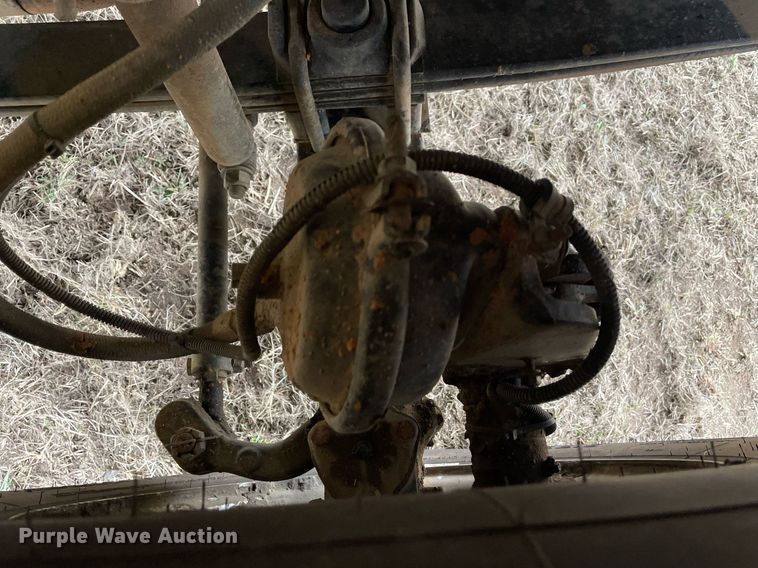 image for item DQ5783 1995 Freightliner FL70  semi truck