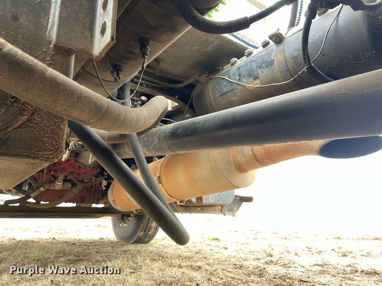 image for item DQ5783 1995 Freightliner FL70  semi truck