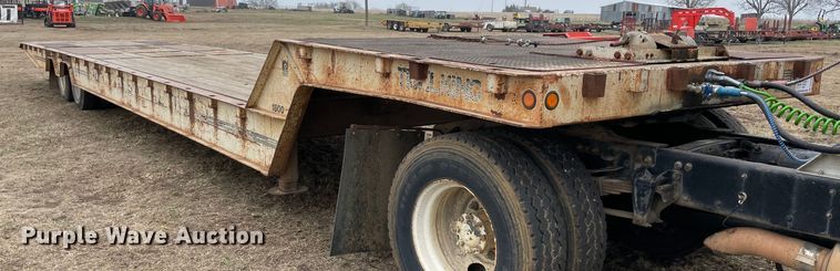 image for item DQ5784 1985 Trail King 1848-1300  equipment trailer