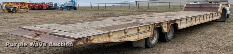 image for item DQ5784 1985 Trail King 1848-1300  equipment trailer