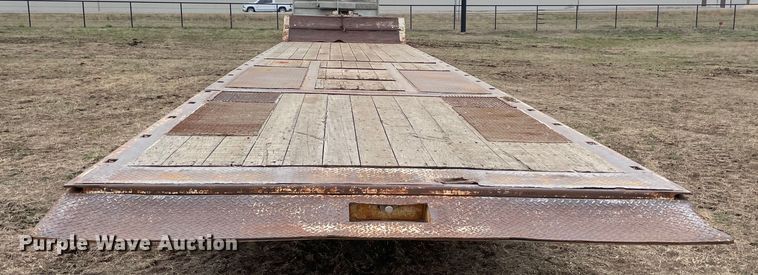 image for item DQ5784 1985 Trail King 1848-1300  equipment trailer