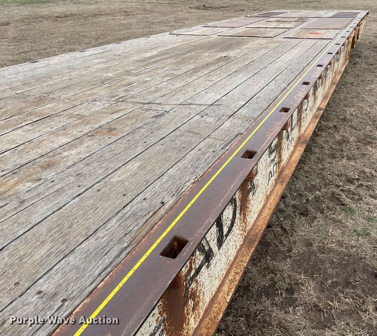 image for item DQ5784 1985 Trail King 1848-1300  equipment trailer