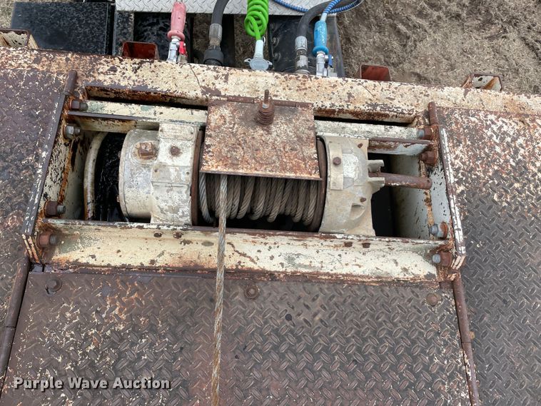 image for item DQ5784 1985 Trail King 1848-1300  equipment trailer