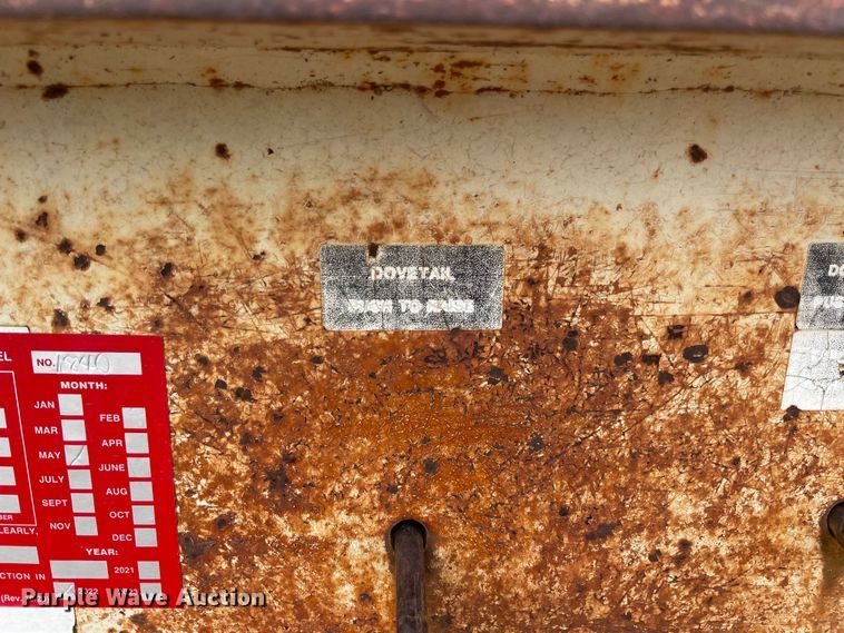 image for item DQ5784 1985 Trail King 1848-1300  equipment trailer