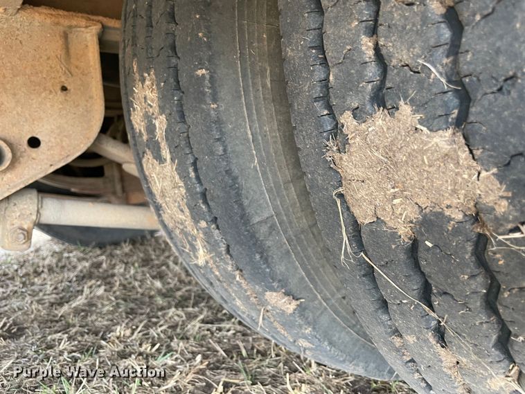 image for item DQ5784 1985 Trail King 1848-1300  equipment trailer