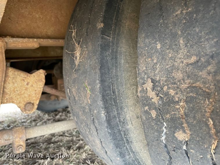 image for item DQ5784 1985 Trail King 1848-1300  equipment trailer