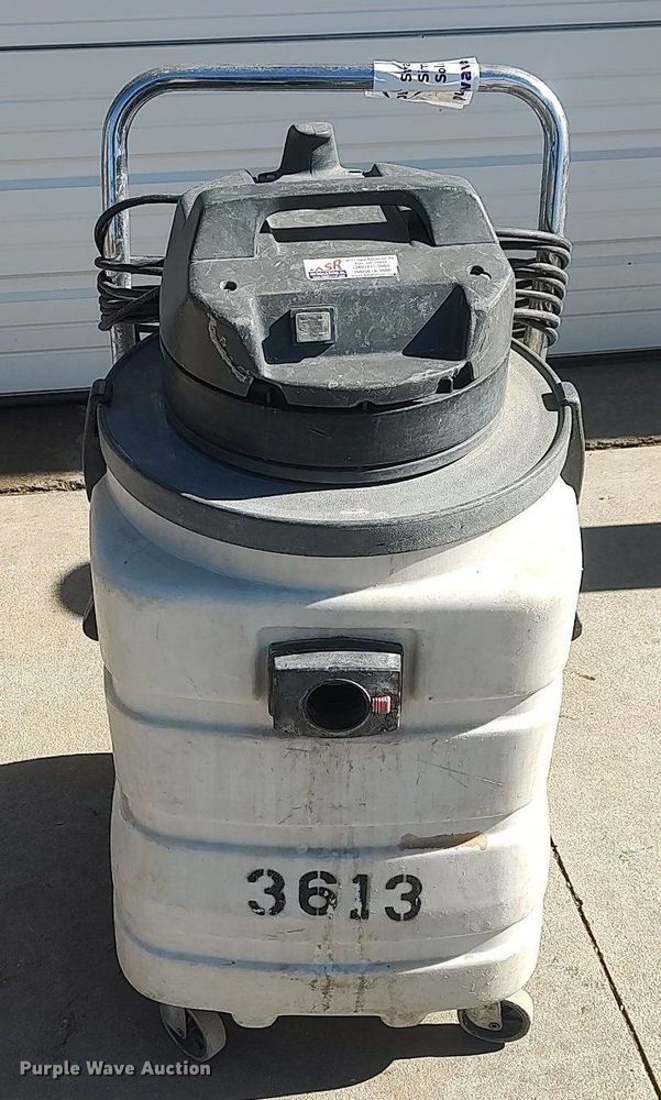 image for item DQ5788 Wet/dry vacuum