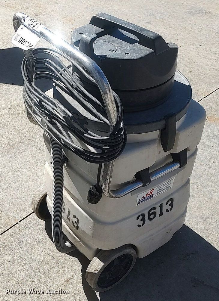 image for item DQ5788 Wet/dry vacuum