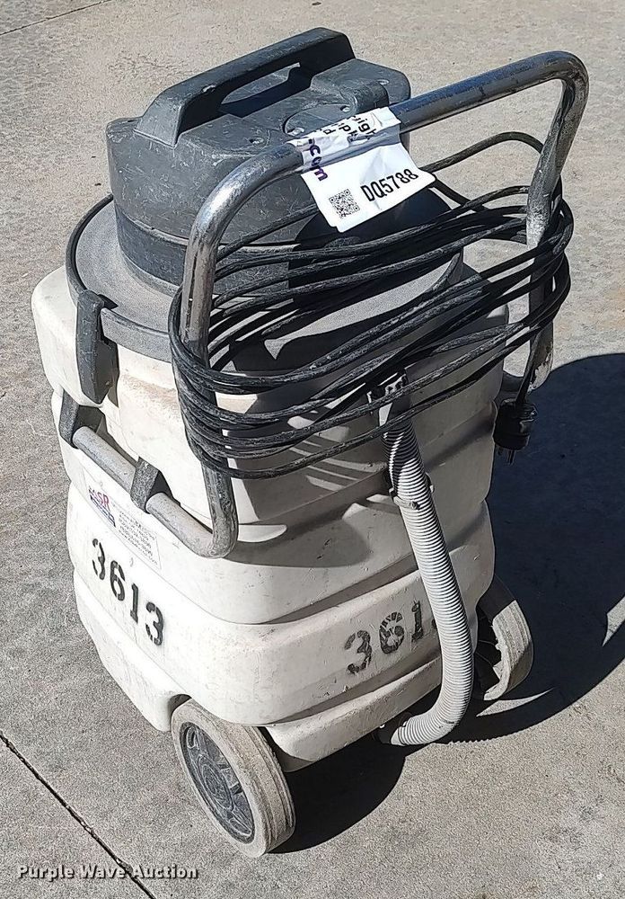 image for item DQ5788 Wet/dry vacuum