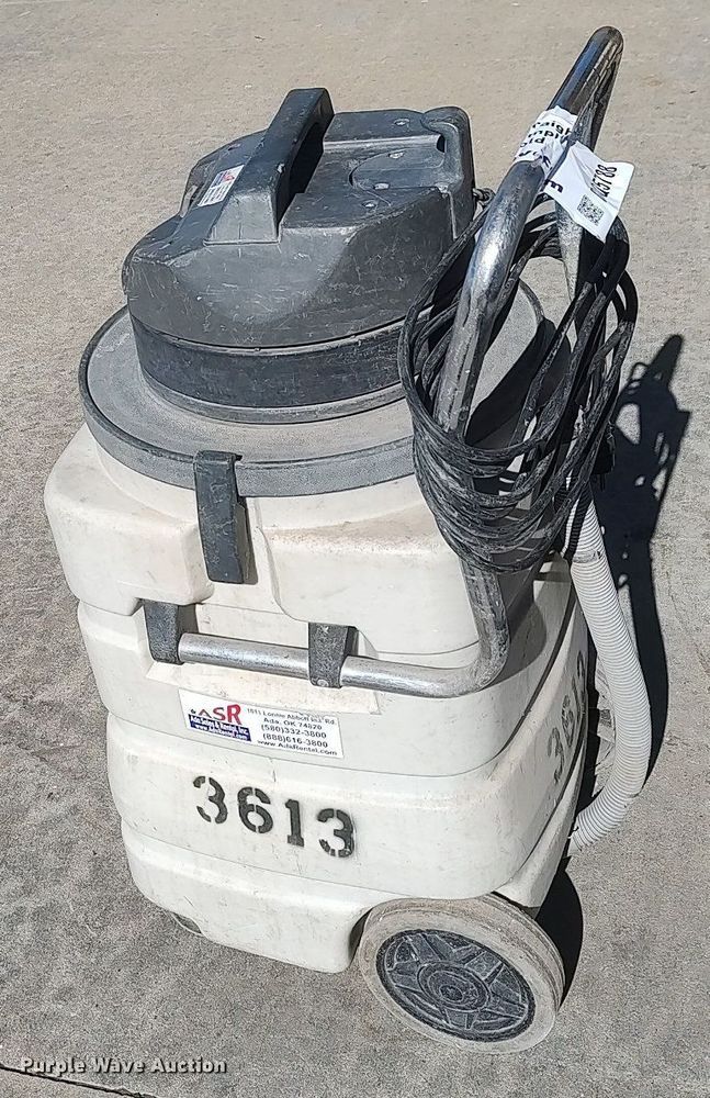 image for item DQ5788 Wet/dry vacuum