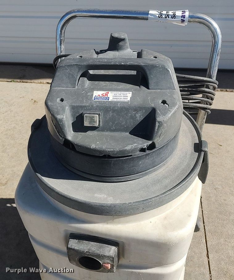 image for item DQ5788 Wet/dry vacuum