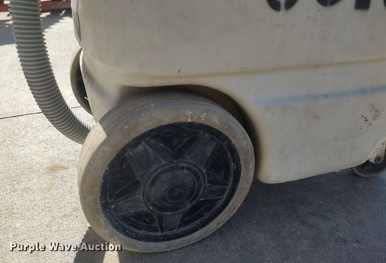 image for item DQ5788 Wet/dry vacuum